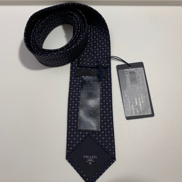 Prada Cravatta Microdisegni Navy Blue and Gold Dots 100% Silk Tie New with Tag - Picture 7 of 8
